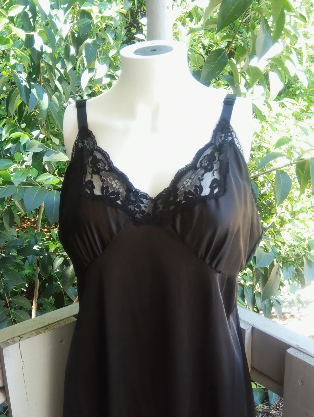 Vintage Black Lace Feminine dark romance babydoll Slip Chemise nightgown - Picture 6 of 8